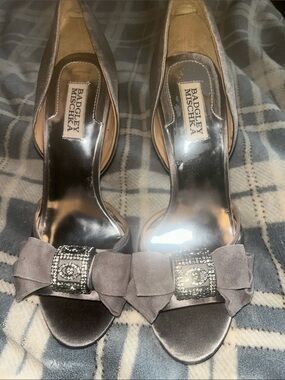 Badgley Mischka Silver-Gray Embellished Bow Open-Toe Heels